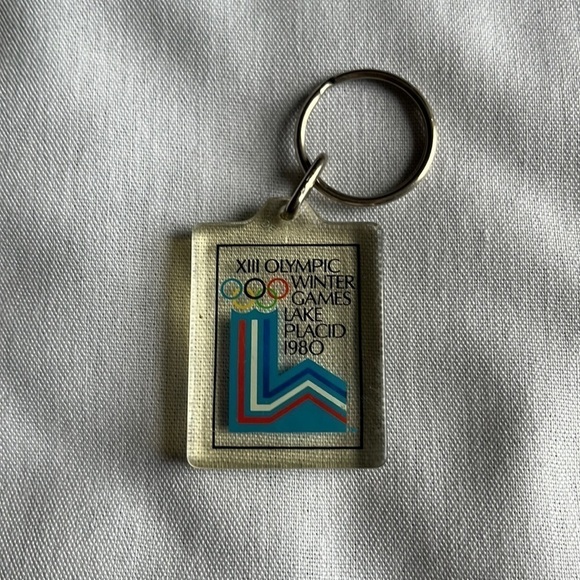 Keychain Olympic Xlll - Picture 5 of 5